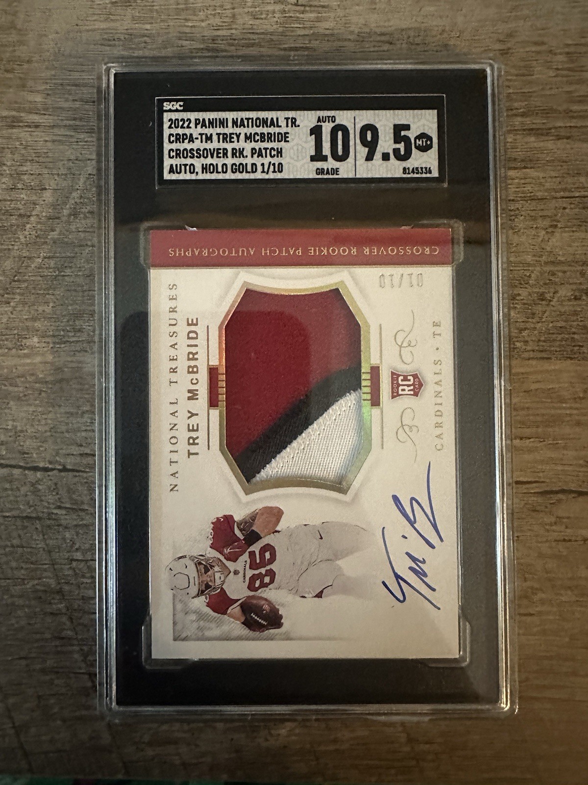 Trey McBride Panini National Treasures Crossover Rookie Patch Autograph #TM Holo Gold