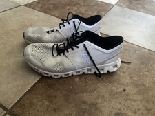 On Men s White/Black Lace-Up Low Top Running ...