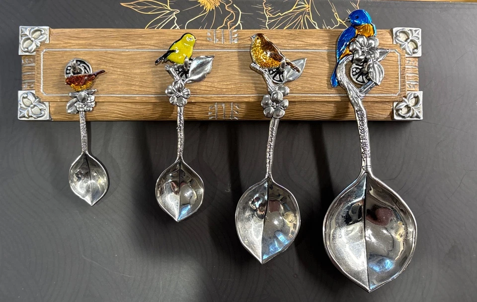 LA CUCINA BY GANZ 4 PC Measuring Spoons Enamel Birds Leaf Spoons with Hooks - Image 2 of 4