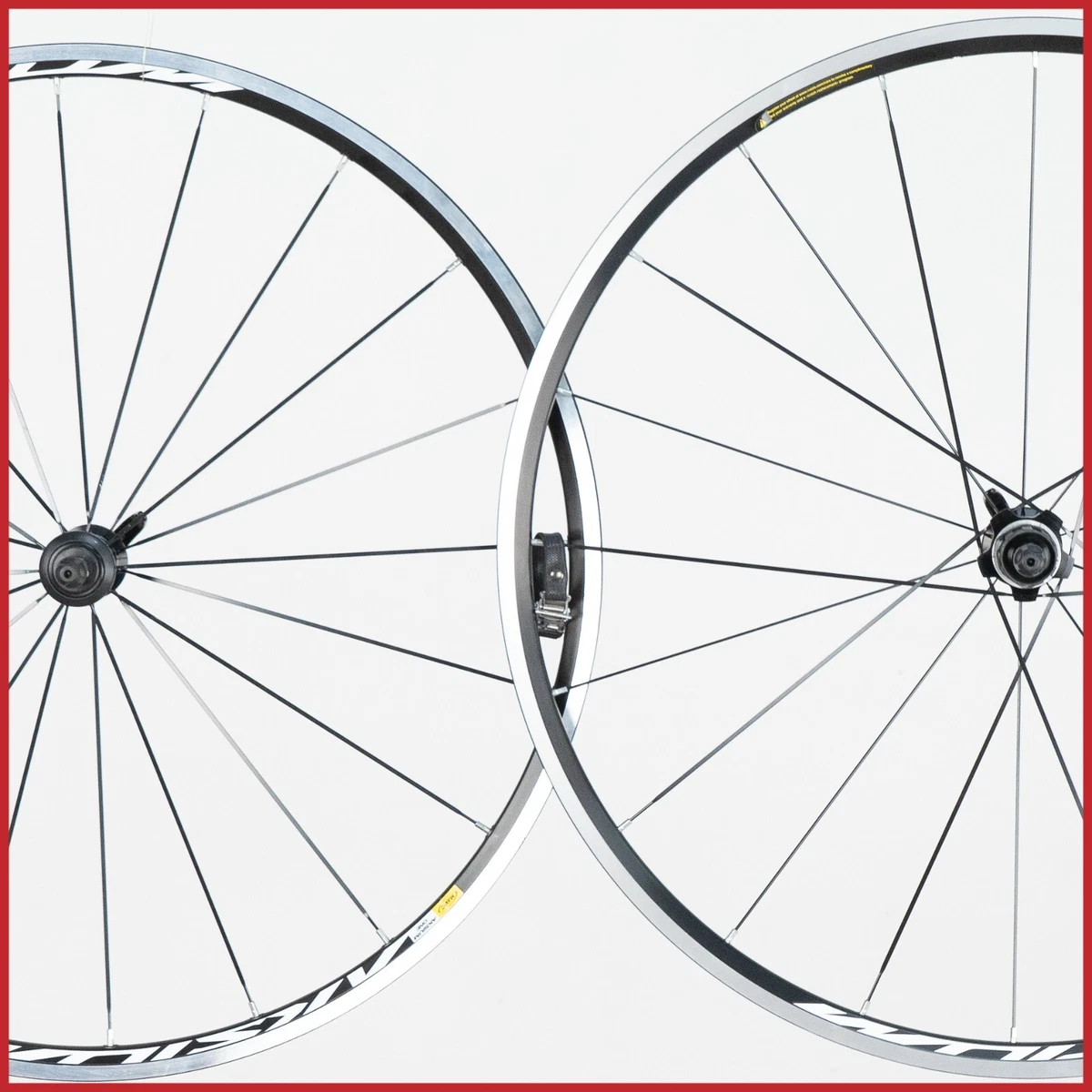 Roues Mavic Aksium Course Paire - Clincher, Argent, 700C, Frein à Patins, Occasion