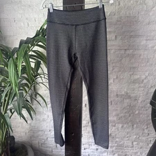 BEYOND YOGA Line Dot Black White Leggings Size Large