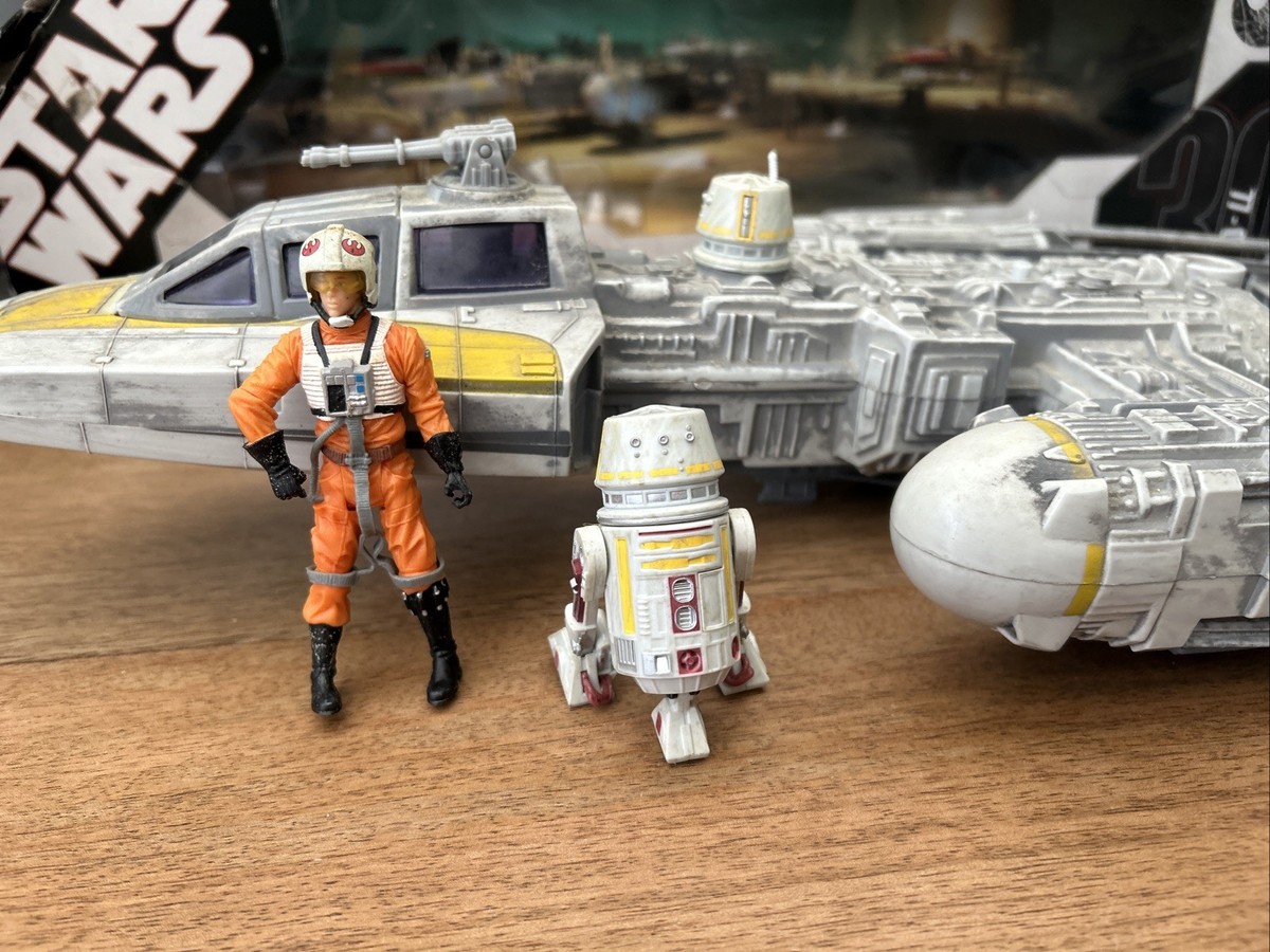 STAR WARS GOLD 4 Y-WING FIGHTER + LEPIRA PILOT, R5-F7 DROID