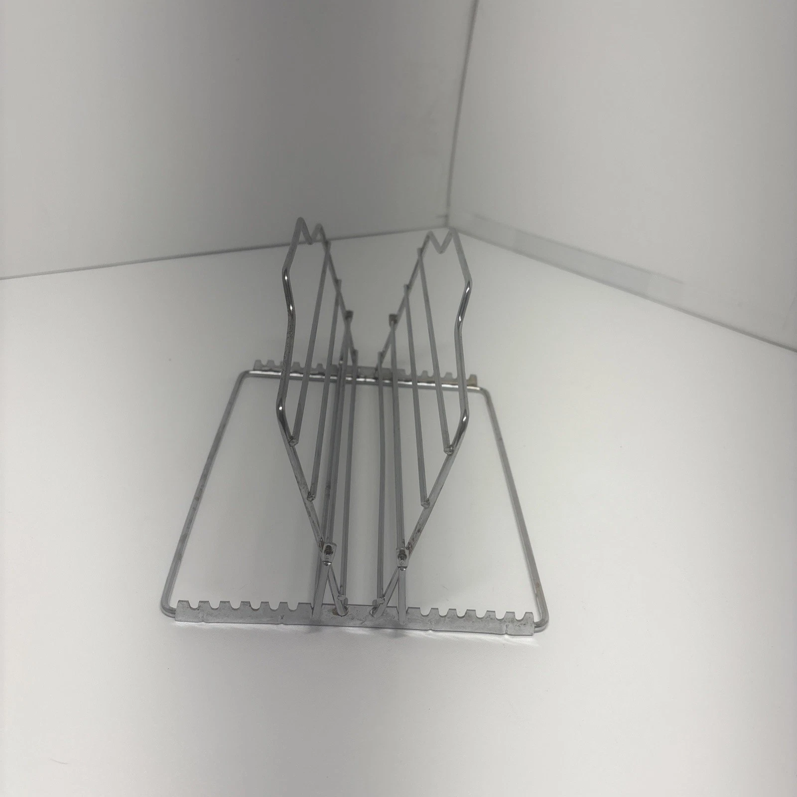 Vintage 1950's FOLEY Adjustable Stainless "V" Roasting Rack USA
Opens in a new window or tab