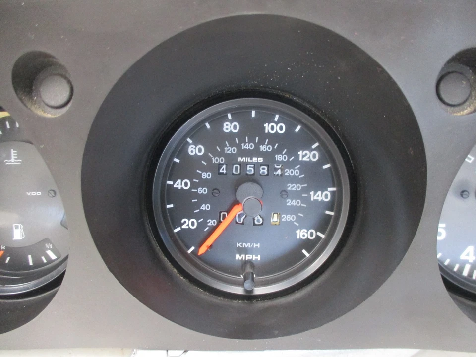 VDO PORSCHE 1987 924-S 160 MPH SPEEDOMETER  40,584  DASH GAUGE CLUSTER UNTESTED - Image 3 of 4