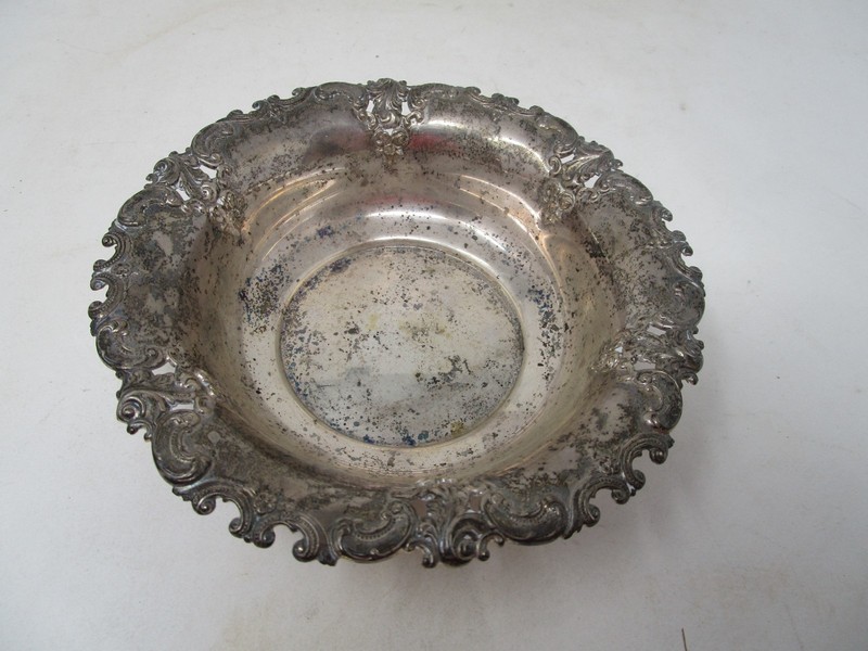 Wallace Sterling bowl 6 inches in diameter Repousse edge Paper Label