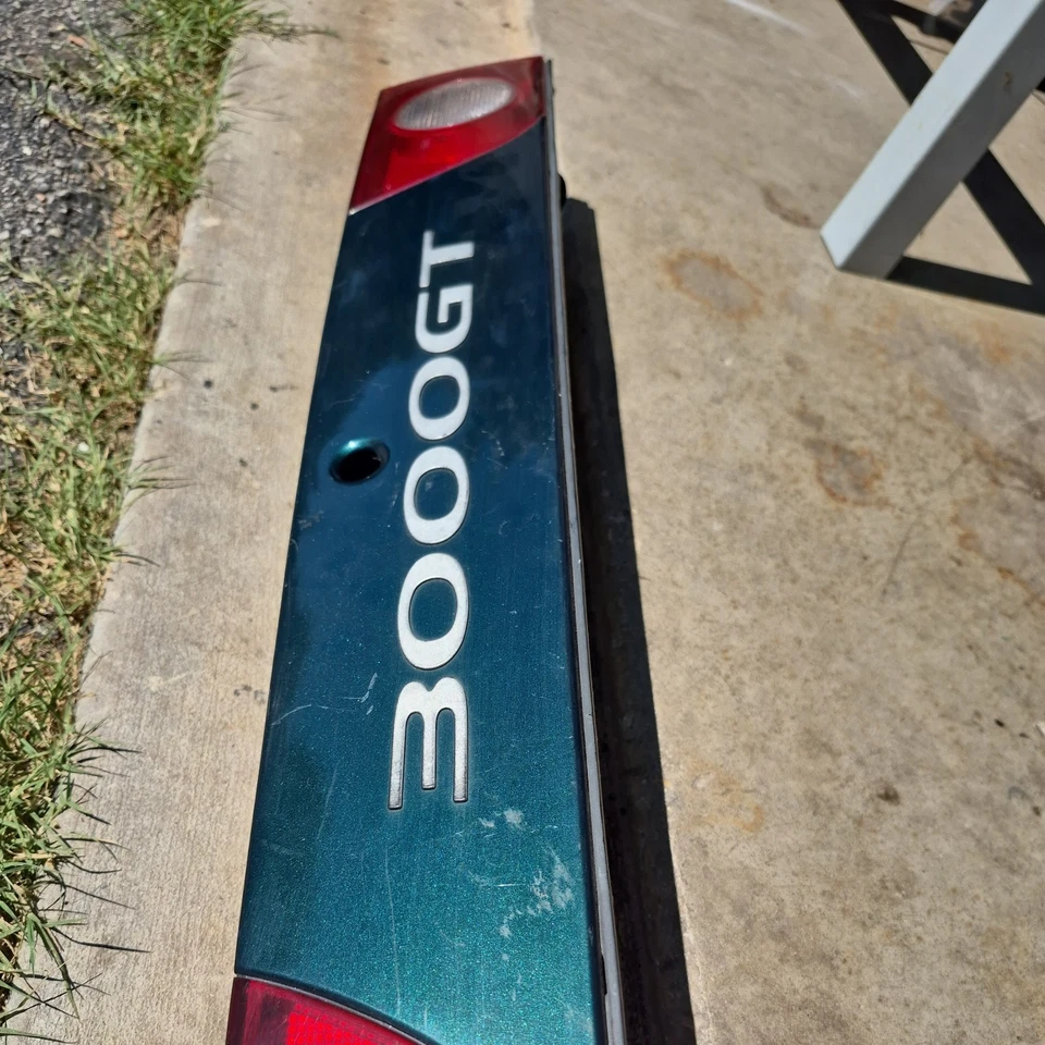 LUZ TRASERA MITSUBISHI 3000GT 1994-1998 DECORACIÓN #082728-13A Foto 2 de 4