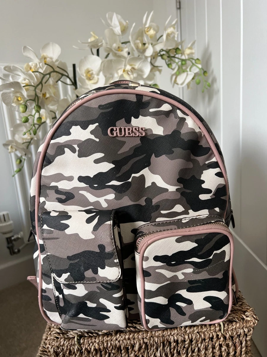 G by GUESS camouflage backpack/purse Guess Backpack (Camo) for Sale in Kissimmee, FL - OfferUp main image 4
