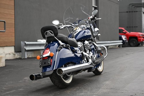 2014 Indian Motorcycle Chief Classic Springfield Blue - Picture 8 of 40