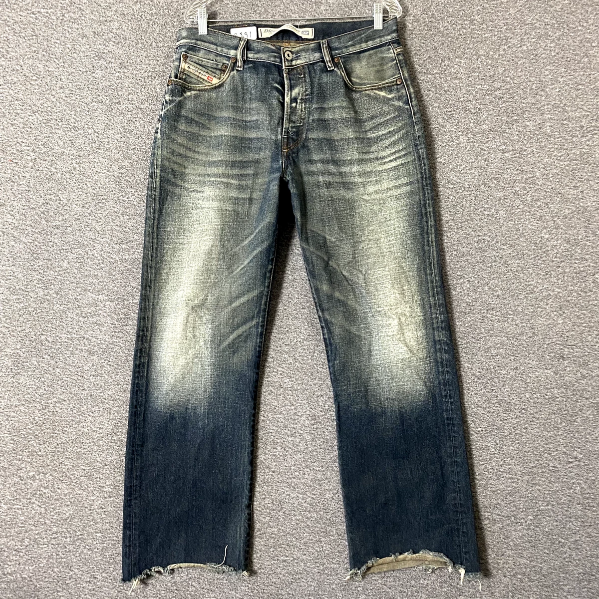 Diesel Men s Size 34 Blue Relaxed Straight Leg Distressed 100 Cotton Denim Jean
