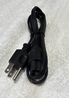 Black NEMA 1-15P to IEC 60320 C7 Power Cable Connector