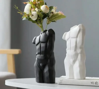 Skulpturale Torso Vase kunstvolle Ästhetik stilvolle Deko für Zuhause - Bild 1 von 4