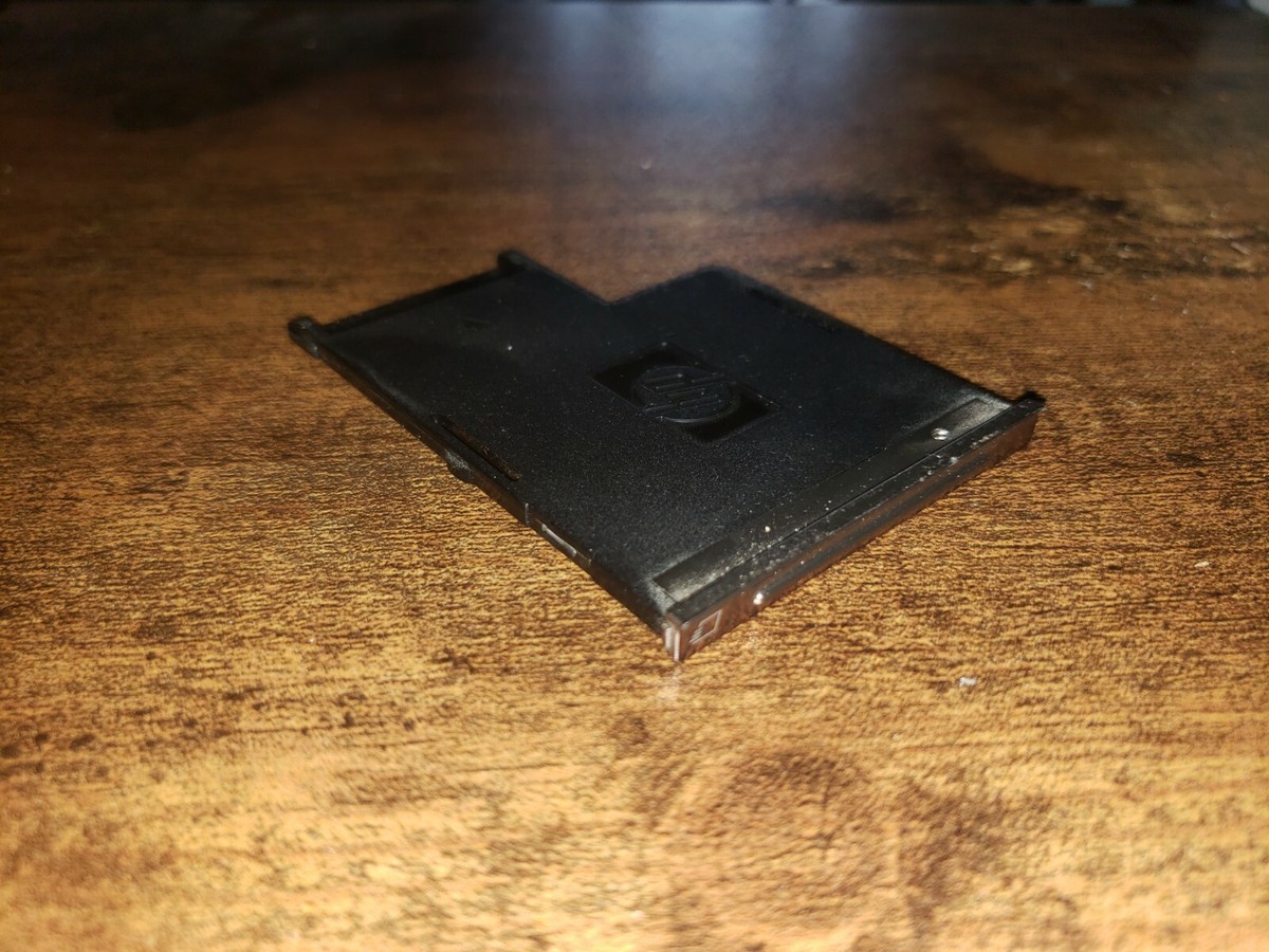 HP dv7 BRONZE PCMCIA Express Card Slot Filler AP03W001I00 HP dv7 BRONZE PCMCIA Express Card Slot Filler AP03W001I00