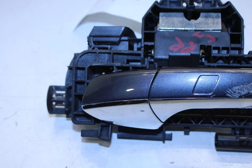 Manija exterior del lado izquierdo del conductor de la puerta trasera 12-15 Mercedes-Benz ML350 3,5 L *ReaD* Foto 4 de 4