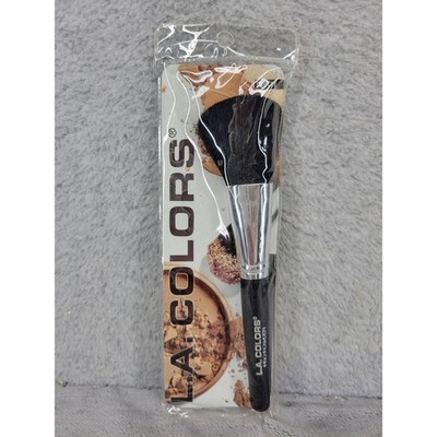 LA COLORS All Over Face Brush with Reusable Pouch CBR171