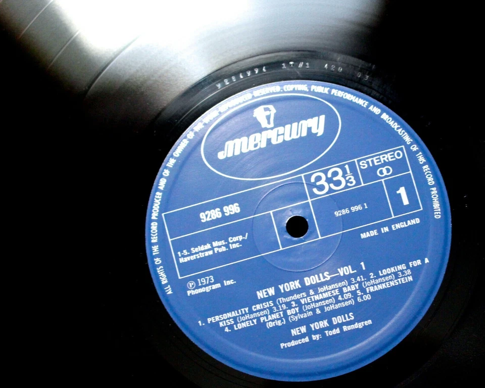 PRISTINE ORIGINAL 1973 THE NEW YORK DOLLS VINYL 2 LP WARHOL STYLE ART COVER NM - Image 4 of 4