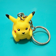 Pikachu Pok mon Yellow Plastic Figure Keychain Keyring w/ Metal Ring  Chain