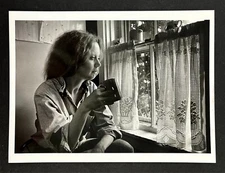 1990 Plymouth MA Pilgrim Power Plant Cancer Victim Woman Coffee VTG Press Photo