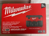 Milwaukee 0880-20 M18V Wet/Dry Vacuum 2 Gallon Cordless Hepa NEW