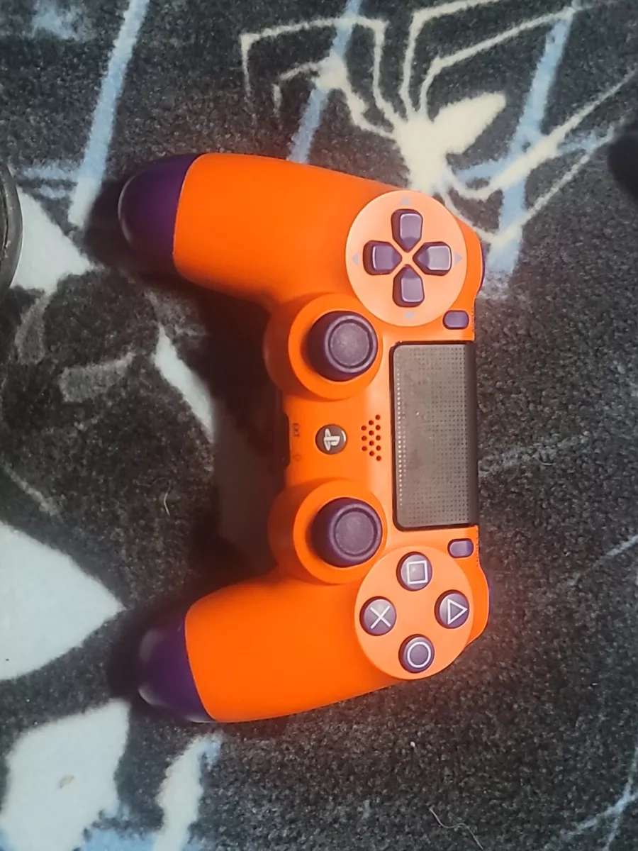 DualShock 4 Wireless Controller for PlayStation 4 - Sunset Orange