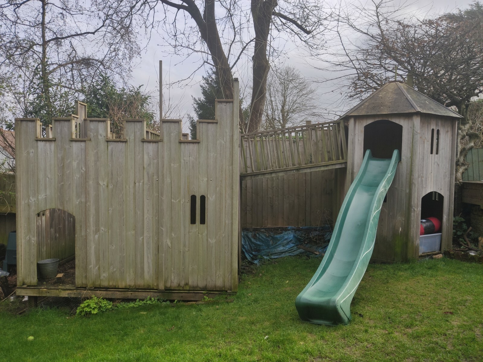 wendy house climbing frame