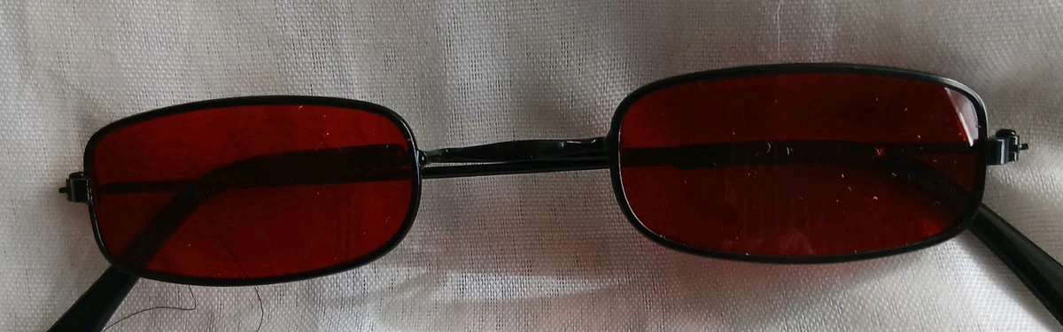 Vampiro gótico diablo ozzie gafas rojas especificaciones Halloween disfraz festival accesorios