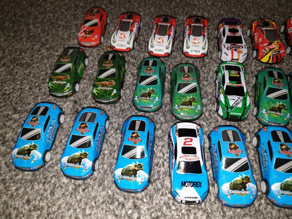 Collection of 48 multicoloured small toy cars (3+) - Image 2 of 4