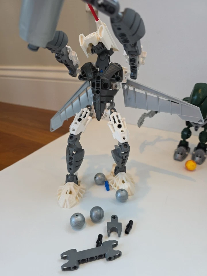 ENORME LEGO Bionicle - LOTE de 7, #8979, 8947, 8949, 8685, 8929, 8587 y 8533 Foto 3 de 4