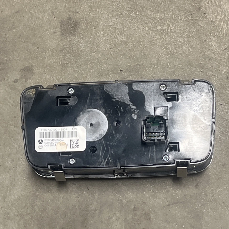 Jeep Grand Cherokee 2011-2013 caja de transferencia interruptor consola central P56046234AC Foto 2 de 4