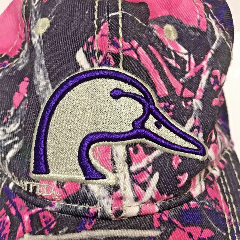 Boné feminino Ducks Unlimited camuflado caça pato rosa e roxo - Imagem 2 de 4