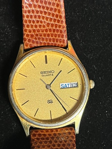 vintage seiko quartz 8223-7109 date wheels work needs new battery untested