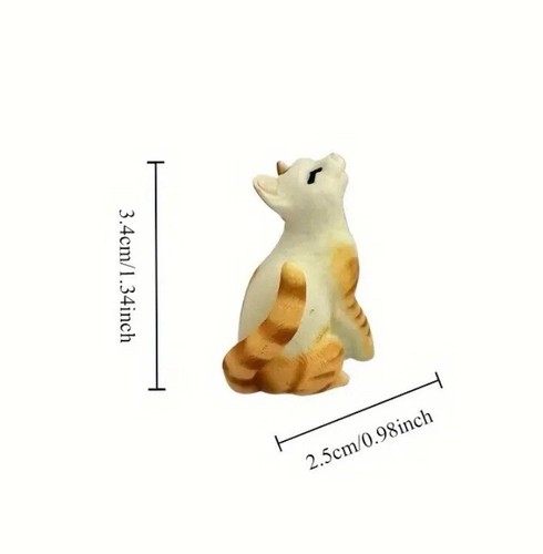 Japanese style plastuc lovely cats looking at each other affectionately - Picture 11 of 12