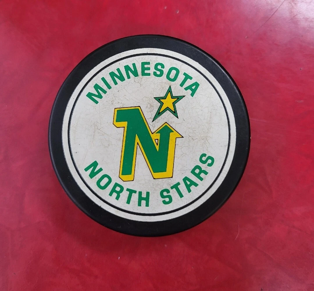 Rondelle De Hockey Vintage Minnesota North Stars Années 1970 - Rawlings, LNH, Canada, Utilisée En Match