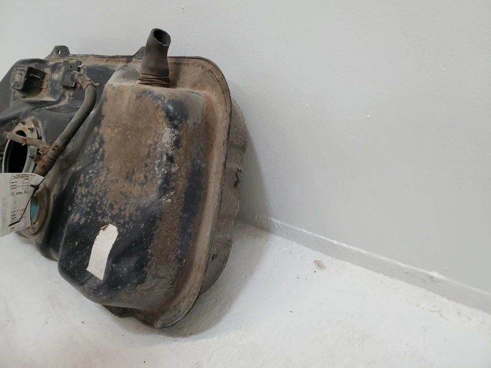 2010-2013 KIA  SOUL Fuel Tank 12 Gal 311502K500 10-13 Foto 4 de 4