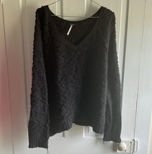 Free People Black Chunky-Knit V-Neck Long Sle...