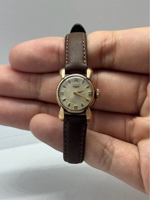 LONGINES Vintage Handaufzug Damenuhr goldfarben strukturiertes Zifferblatt...