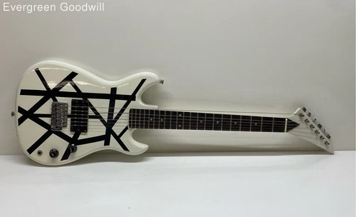 3/4 Short Scale White Electric Guitar