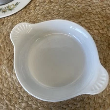 Diversified Ceramics DC433 8 oz 7.5" Handled White Round Egg Dish Nice! USA