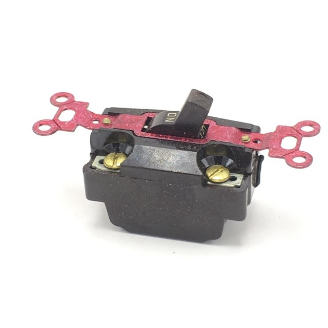 A H&H Single Pole Flush Bakelite Body Tumbler Switch One 1541 eBay