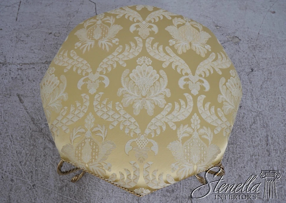 L66133EC: Otomana tapizada de hierro con cuerda con acabado dorado italiano Foto 3 de 4