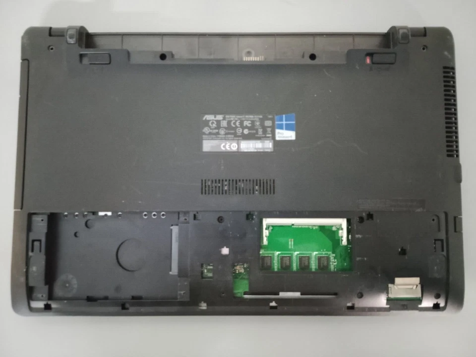 ASUS P550C Laptop | 15,6" | ohne Akku, HDD & RAM | Ersatzteilspender | G1 1117 - Bild 3 von 4