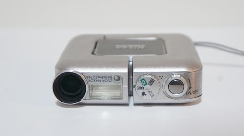Nikon COOLPIX Compact Digital Camera SQ Square Body Color Silver Used Excellent - Picture 5 of 19