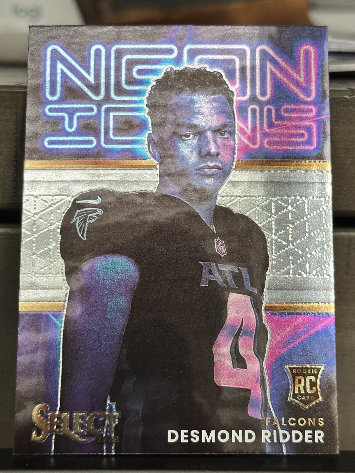 Desmond Ridder RC Select Neon Icons Silver 2022 Atlanta Falcons No. NI-13