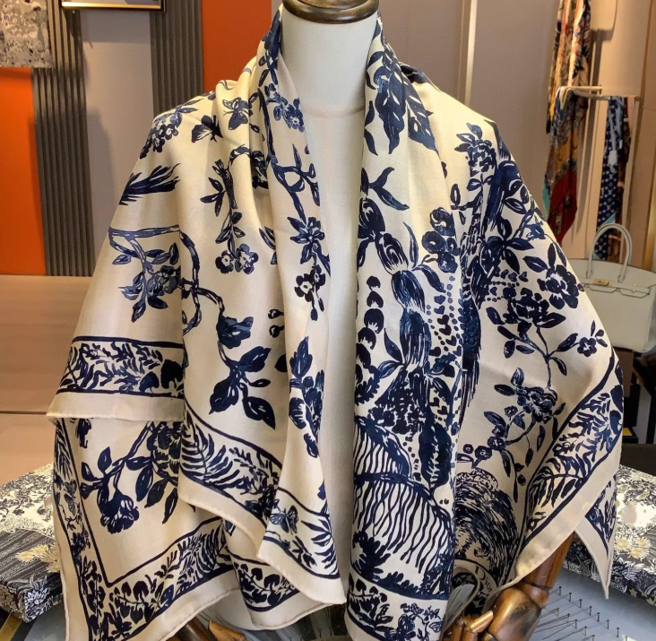 70% Cashmere 30% Silk Wrap Scarf petals Print Double Face Print Shawl 140X140cm