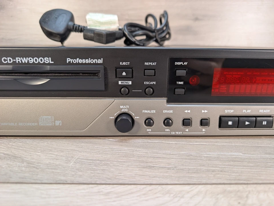 Tascam CD-RW900SL Professional CD Rewritable Recorder - Hifi Separate No Remote - Image 3 of 4