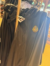 Universal Studios Harry Potter Hogwarts Crest Poncho Robe Exclusive One Size