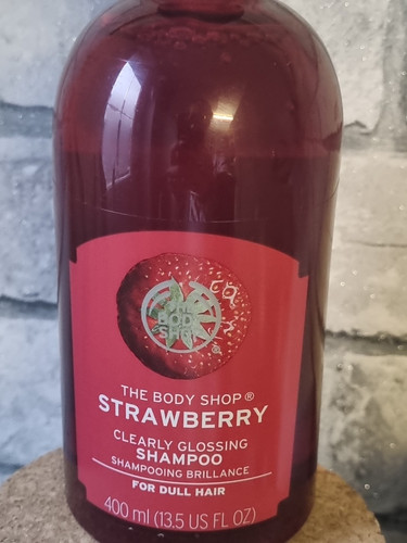 The Body Shop RARE Strawberry Shampoo 400ml DISCONTINUED brand new RARE!! - Picture 2 of 2