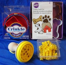 Cookie Cutter Lot w/ Crinkle Cuts Cookie Stamp  Wilton DOGGIE TREAT
