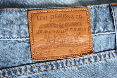LEVI S 502 Tapered Jeans Men Size W31 L32 PREMIUM PERFORMANCE DZ5018