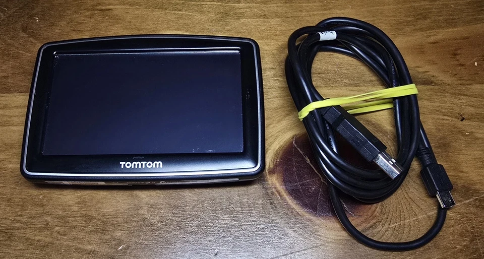 TomTom XXL N14644 Comes With USB - Tested & Working - Image 2 of 4
