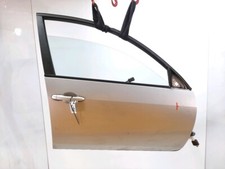 Porte avant et accessoires Nissan PRIMERA